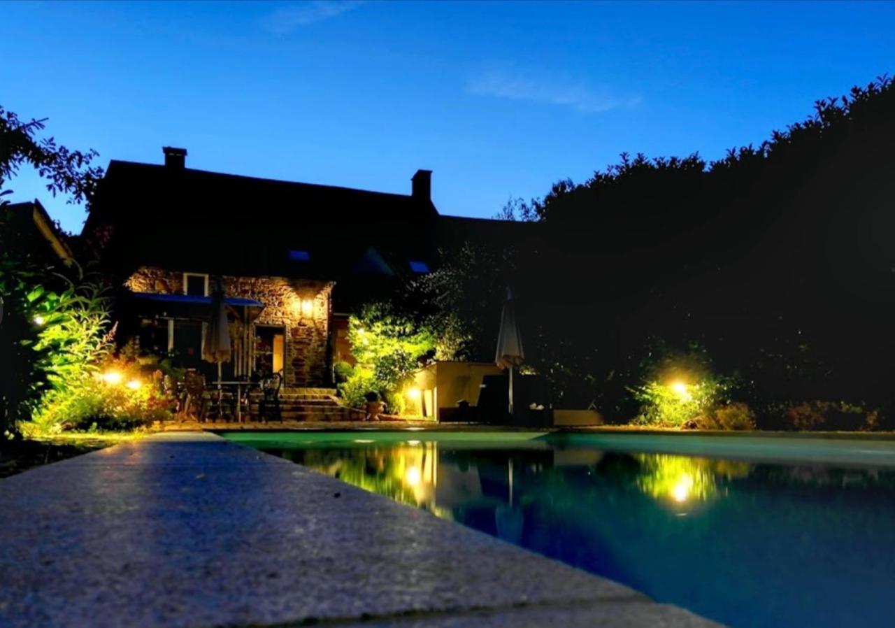 Paddock Lodge - Suites Wellness & Chambres D'Hotes Stoumont Exteriör bild