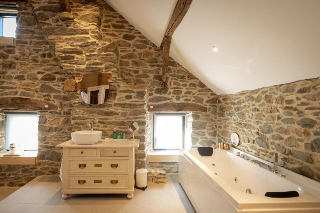 Paddock Lodge - Suites Wellness & Chambres D'Hotes Stoumont Exteriör bild