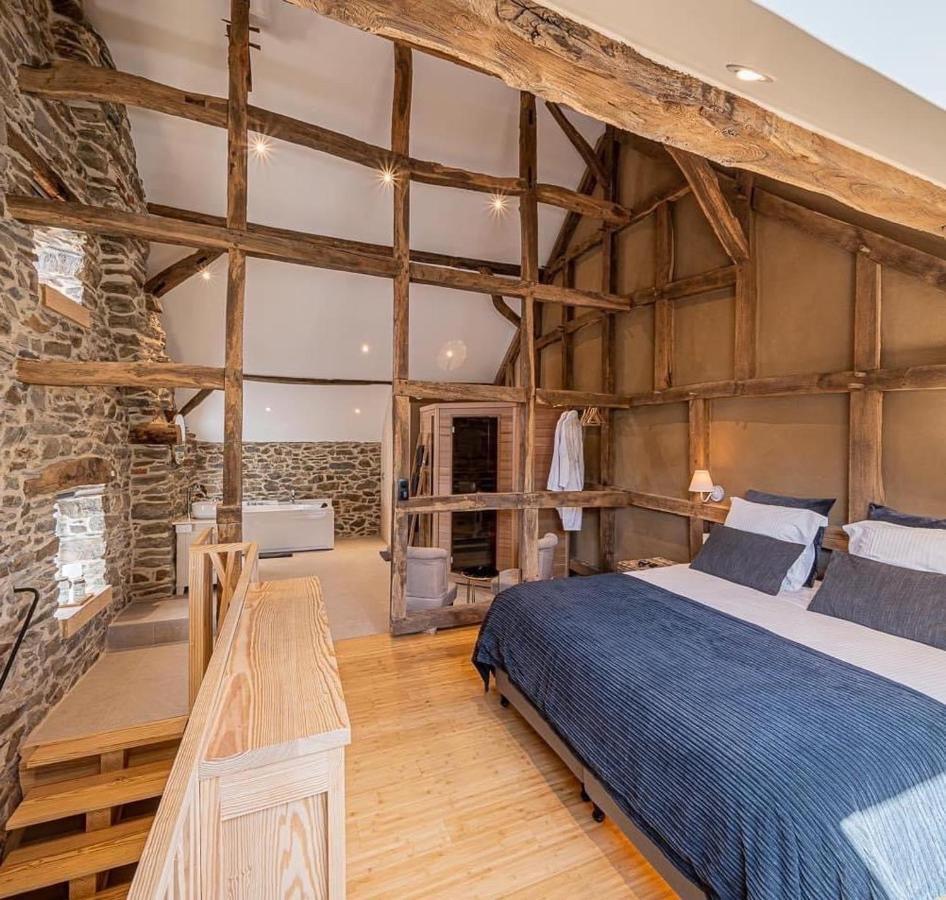 Paddock Lodge - Suites Wellness & Chambres D'Hotes Stoumont Exteriör bild