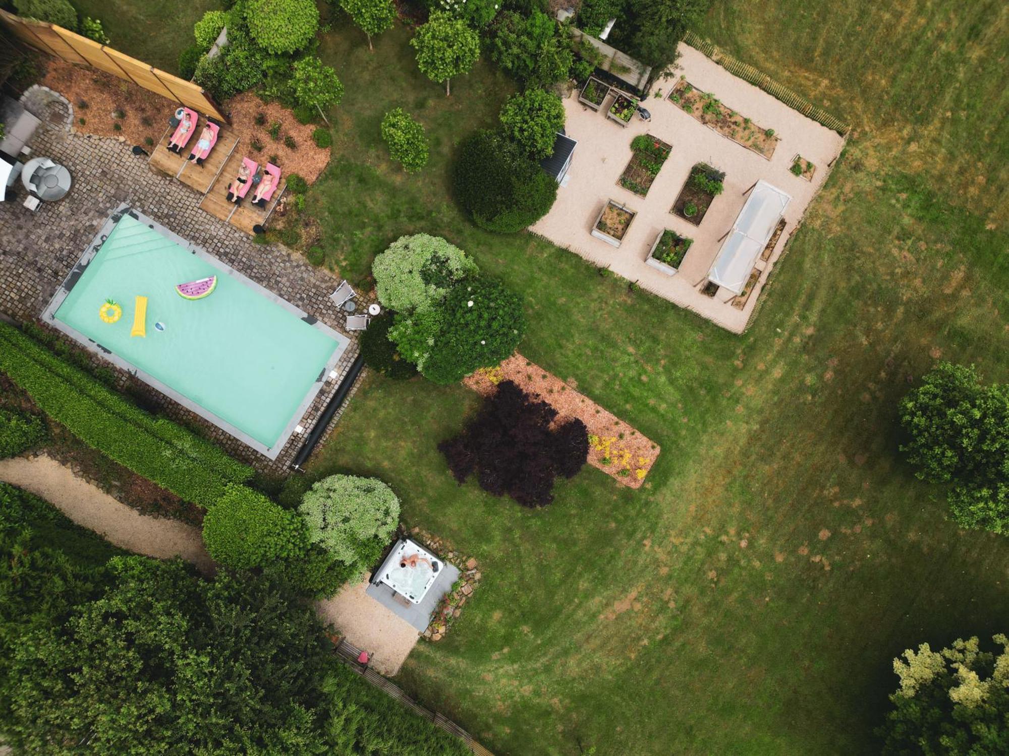 Paddock Lodge - Suites Wellness & Chambres D'Hotes Stoumont Exteriör bild